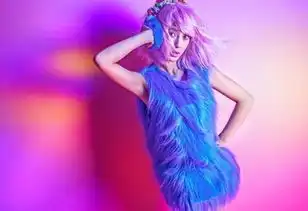 baby突破尺度拍写真低胸装化身蓝色妖姬
