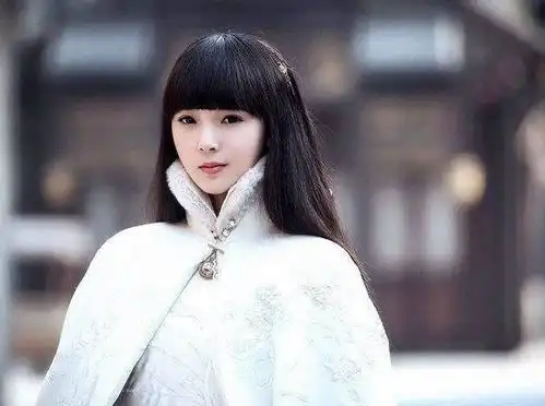 无心法师3最新剧照,陈瑶再度女扮男装,红衣颜值赛过岳绮罗
