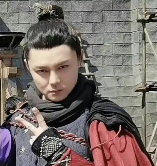 34岁马里奥身材发福被网暴本人回应被网暴很伤心,但会健身减肥