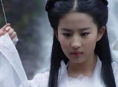 少年得志的清纯妹刘诗诗,为何嫁给了二婚大17岁的吴奇隆