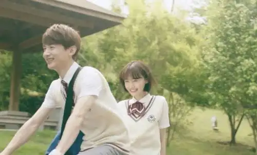 私藏的夏日歌单,台风天的午后要有清凉的音乐