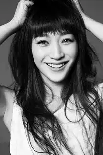 麻雀曝新剧照李小冉与敌较量暗潮汹涌