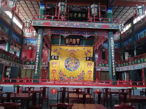 京剧界千万别小看外行人
