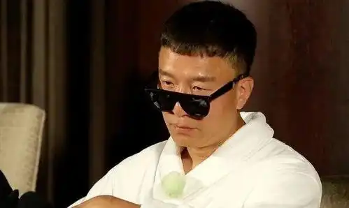 演员丁嘉丽6次评为影后,曾经被男友抛弃,如今仍是单身
