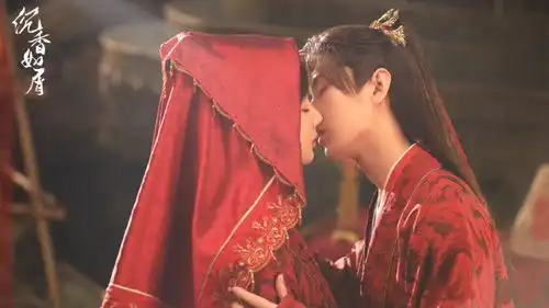 新剧沉香如屑成毅白发造型绝了,帅到流哈喇子与杨紫cp感太强