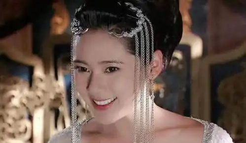 头戴流苏发饰的女星蔡琳俏皮优雅,最后一位颜值太高
