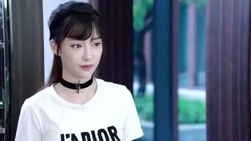 你和我的倾城时光他跟爸爸说,二哥还是不肯回来
