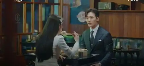 如何评价韩剧德鲁纳酒店