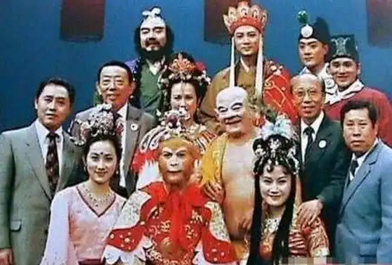 76岁白骨精杨春霞37年首发声回应与西游记杨洁导演不合传闻