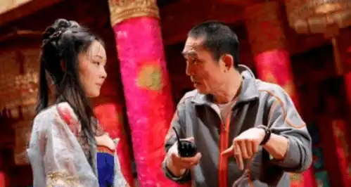 娱乐圈内的四大干爹,前几位让人羡慕,唯独他干女儿怀上身孕
