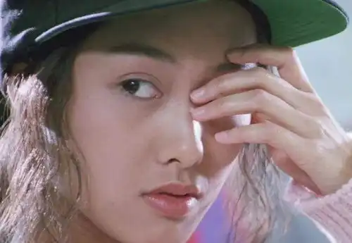 童年女神18岁旧照,朱茵赵雅芝清纯天然脸,蔡少芬颜值让人意外