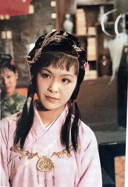 1987年陈晓旭欧阳奋强主演央视版电视剧红楼梦剧照欣赏
