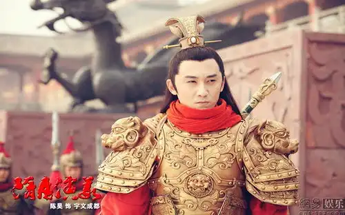 陈昊隋唐演义与王宝强对戏频笑场