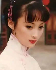 蒋勤勤23岁旧照被扒出,没有ps没有特效的情况下,颜值让人心服
