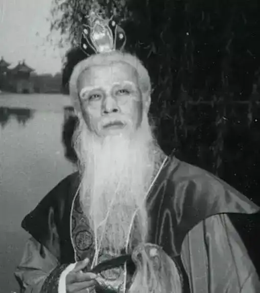 罕见82版西游记试播版剧照,这里有的演员只演了这一集,有认识吗