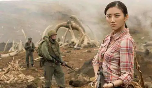 dior官博发布景甜照片,却因p图引网友热议,看来大甜甜的名气不行啊
