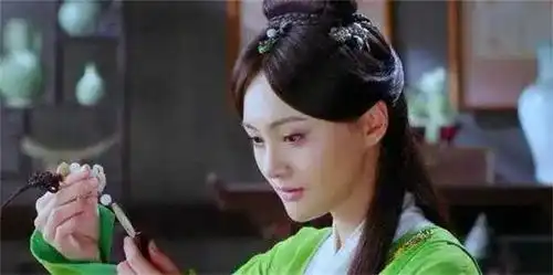 为什么北侠欧阳春没有像南侠展昭一样,沦为不入流的小角色