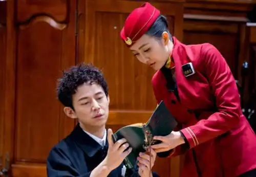 双喜临门王鸥现身妹妹婚礼,小腹隆起疑怀孕,知情人角度问题
