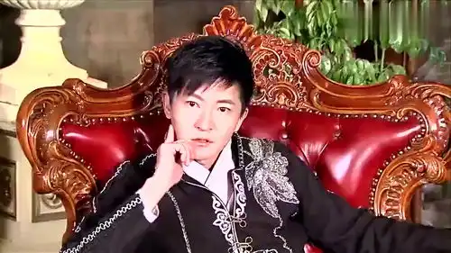 龙门镖局璎珞的师叔来了,这家伙看起来好眼熟,这不是张伟吗