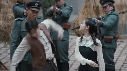 又一部烂剧侯明昊祝绪丹主演,故事狗血,还碰瓷盗梦空间
