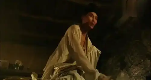 东厂三大头目到达龙门客栈,周淮安无奈走不了,大家斗智斗勇