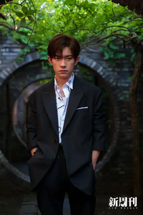 少年榜样易烊千玺2020年新增代言13个,商业价值备受品牌认可