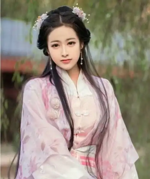 金庸笔下到底谁才是夏梦不是小龙女更非王语嫣,老梁说是这个人
