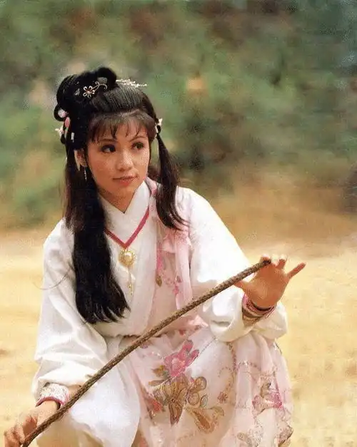 射雕英雄传中的各个版本黄蓉的扮演者,你印象最深的是哪个