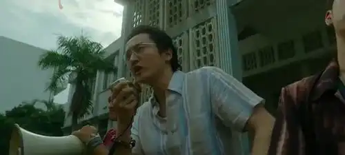 暑期档两位演员爆火,都堪比年初的张颂文
