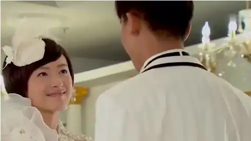我家有喜姐妹两感情差距大,一边准备结婚,一边分居两人大吵
