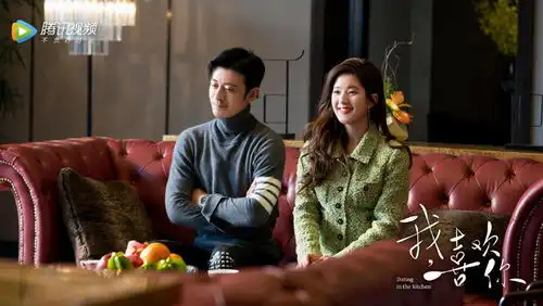 又一青春剧官宣,当红爱豆与职场女强人上演姐弟恋,看剧照就想追
