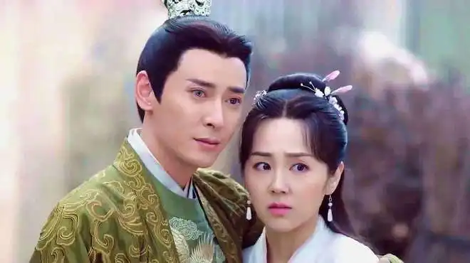 揭秘古代暖脚婢美人盂肛狗的由来,这样的婢女到底有多低微