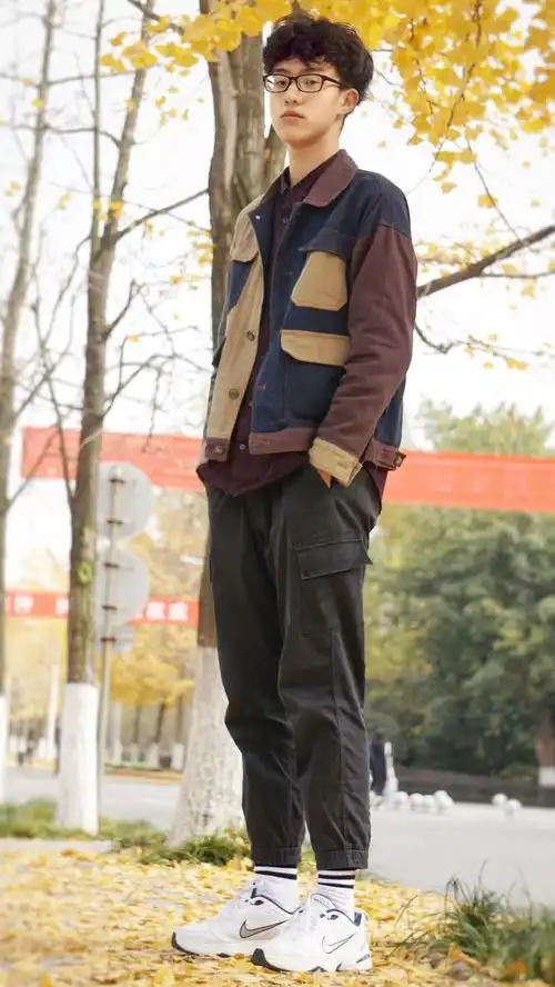 街拍成中医人er你喜欢的样子我都有
