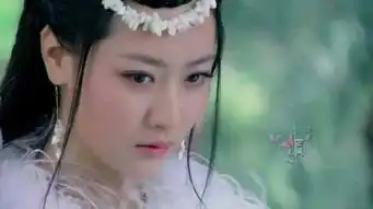 白冰扮演画皮的九霄美狐小唯,共有7套装扮,寒冰地狱那套最动人
