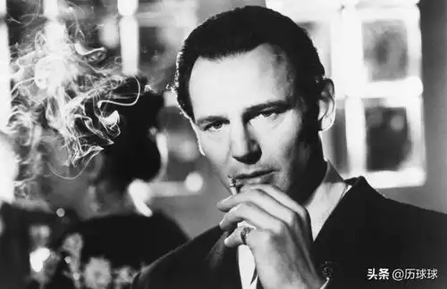 希特勒接班人赫尔曼戈林,一边逼犹太人卖产业,一边救些犹太人
