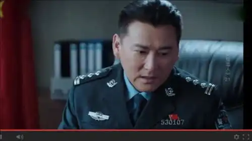 猎毒人魏海与乔队谈心,共同处理赵毅丧葬事项