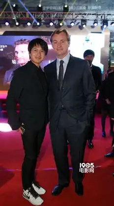 星际穿越亚洲红毯上海举行韩寒海瑟薇自拍
