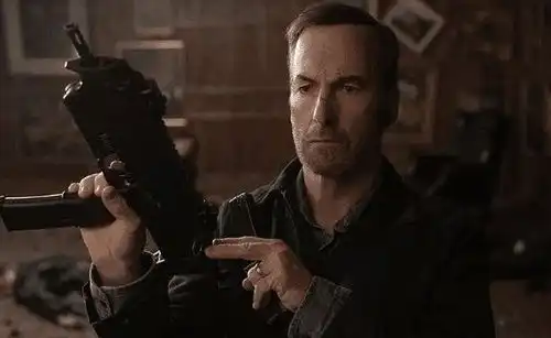 小人物男主的生活千篇一律,却成为了最后的英雄