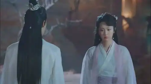 香蜜天帝一把抱住她
