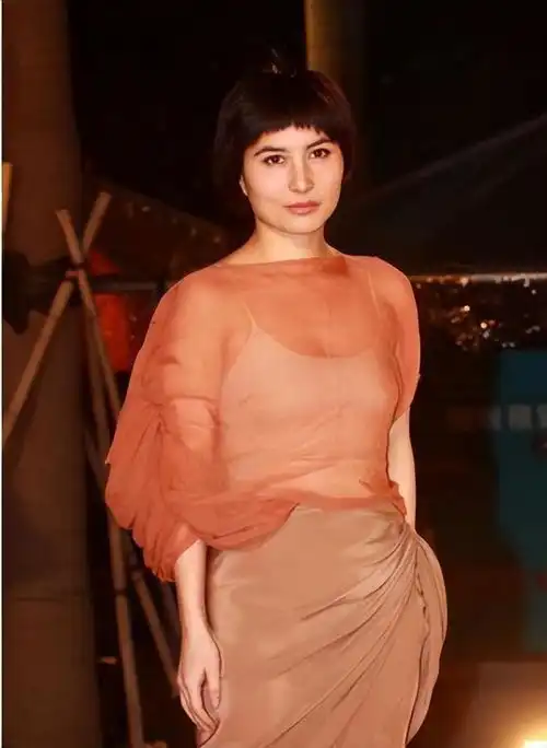 姚安娜演技被群嘲,张颂文也救不了
