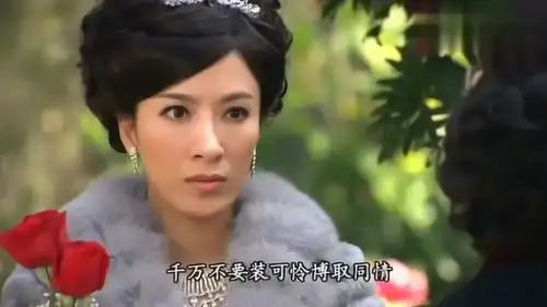 名媛望族疑对钟启燊有好感,赛凤凰出身遭嘲讽,三个女人一台戏
