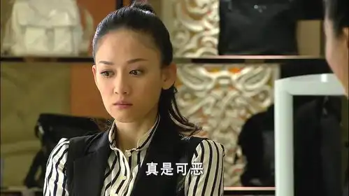 佳期如梦店里衣服都超贵,佳期必须选一套,否则总裁全买了
