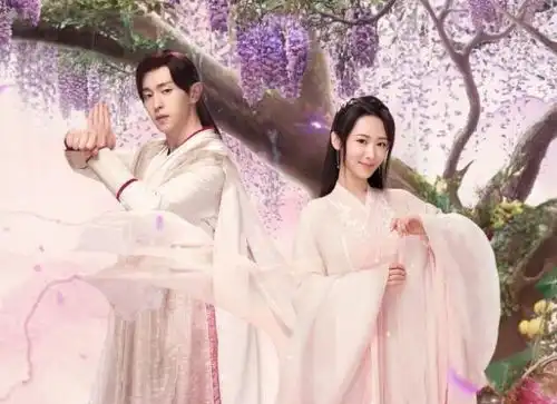 网曝邓伦杨紫热恋中女方不愿公开,杨紫妈妈更嫌弃男方咖位低
