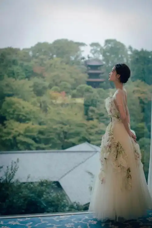 没想到失去了刘海的鞠婧祎,竟然是这个样子
