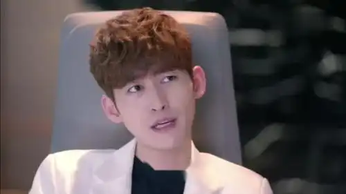 张翰阚清子如若巴黎不快乐说好的两人巴黎定情呢说好的虐恋剧
