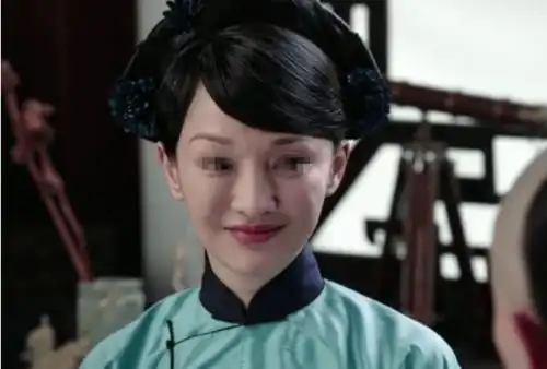 周迅近况吓坏网友满脸僵硬老态尽显,体型干瘪没女人味,终于信她快50了
