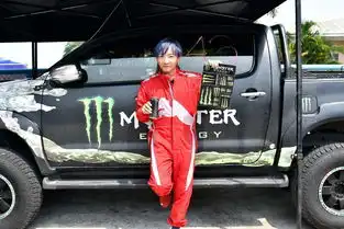 3年磨一剑速度警察再掀头文字d赛车风波
