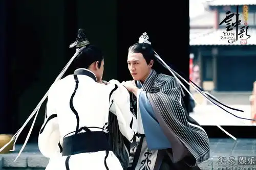 杜淳包贝尔云中歌陷美男漩涡
