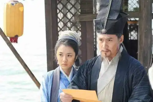 苏轼被贬路上收养孤女,人送外号光源氏,网友他是专情