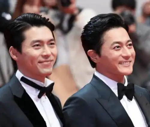 她是天桥风云的朴秀儿,50岁站稳韩圈,竹马张东健默默家中蹲